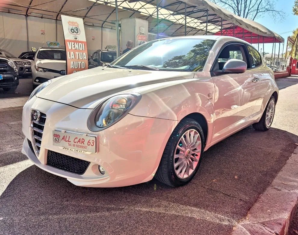 ALFA ROMEO MiTo Image 1